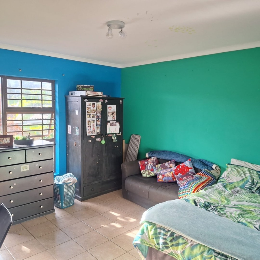 5 Bedroom Property for Sale in Gonubie Eastern Cape
